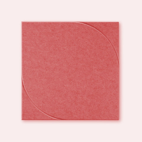 Sadé V | Akoestisch Wandpaneel 50x50cm – Zelfklevend PET Vilt Maeven art burgandy