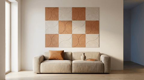 Binnenplaats van vilt, akoestische wand van 12 viltpanelen, samen 200 bij 150 cm, in een woonkamer