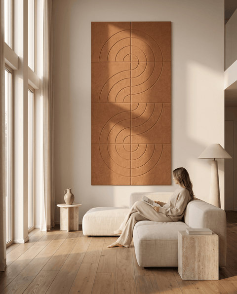 Loa I akoestische kunst in cognac als sfeervolle wand in een woonkamer