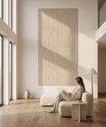 Maya VII akoestische kunst in zand als sfeervolle wand in een woonkamer