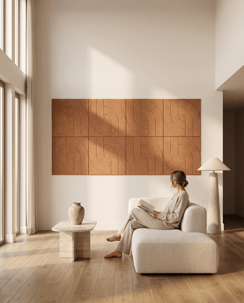 Maya VIII akoestische kunst in cognac als sfeervolle wand in een woonkamer