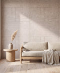 Sade Iii als volledige wand in interieur